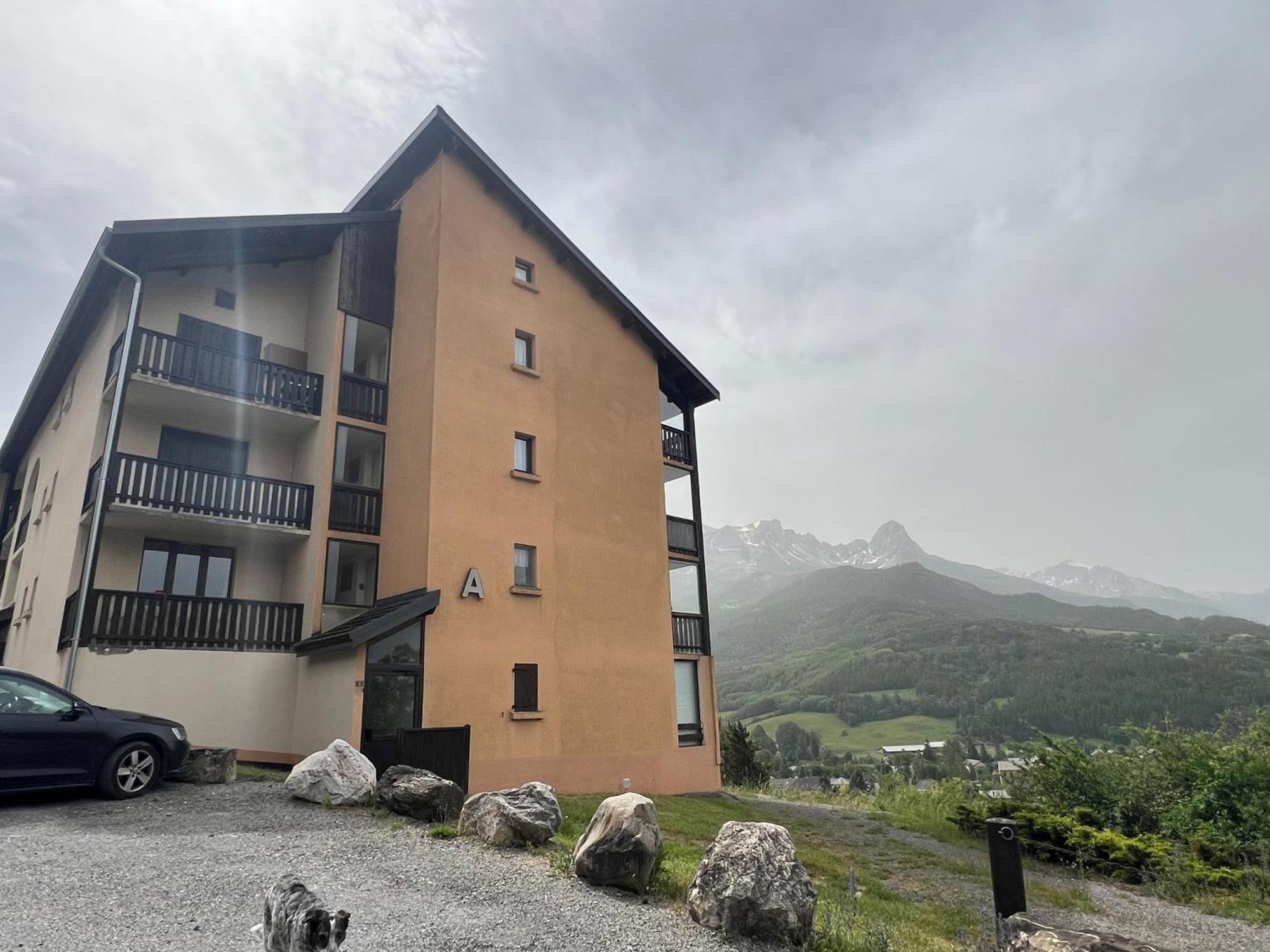 Terrasse Adroit T2 Barcelonnette - Wi-Fi Gratuit - 7 Couchages公寓 外观 照片